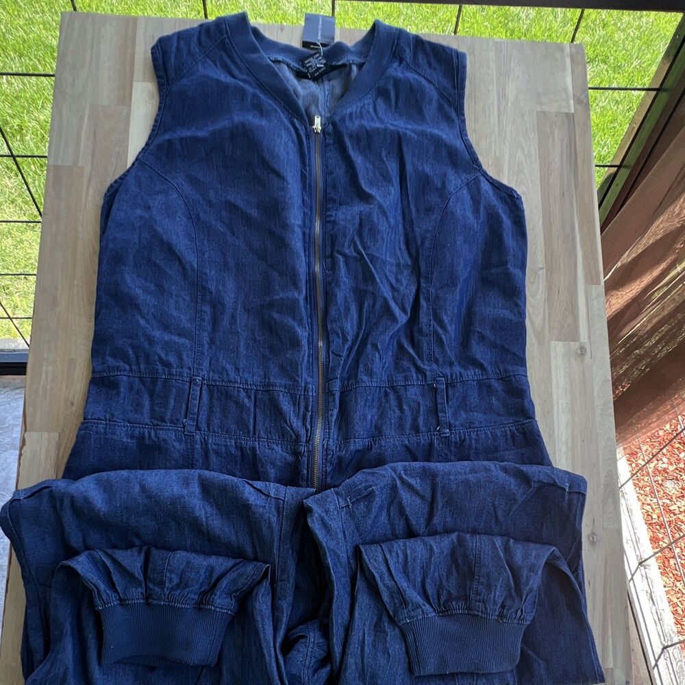 Ashley Stewart Blue Denim Sleeveless Zip Front V-Neck Jogger Jumpsuit 16